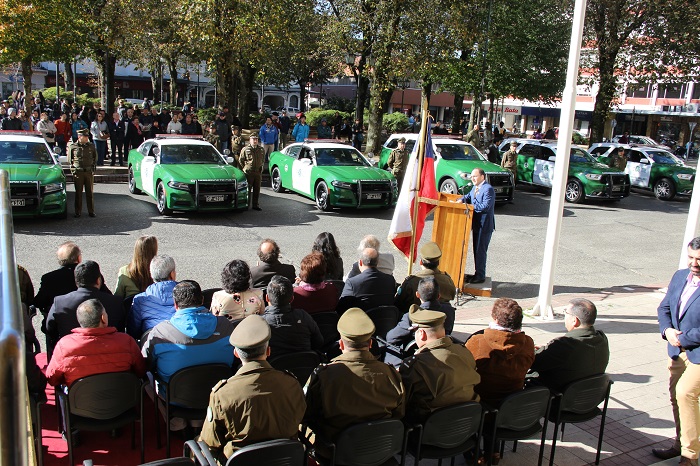 En seis comunas de Los Ríos Carabineros recibió nuevos vehículos policiales