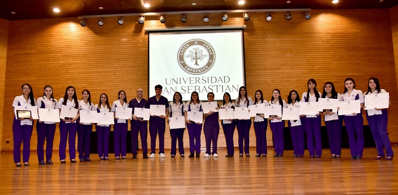 USS Valdivia tituló a nuevos profesionales de Nutrición y Dietética, Fonoaudiología y Kinesiología
