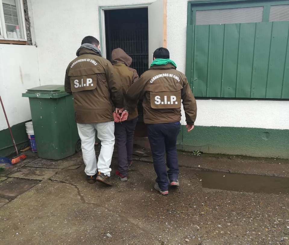 Carabineros de Valdivia detuvo a peligroso delincuente involucrado en asalto a mano armada