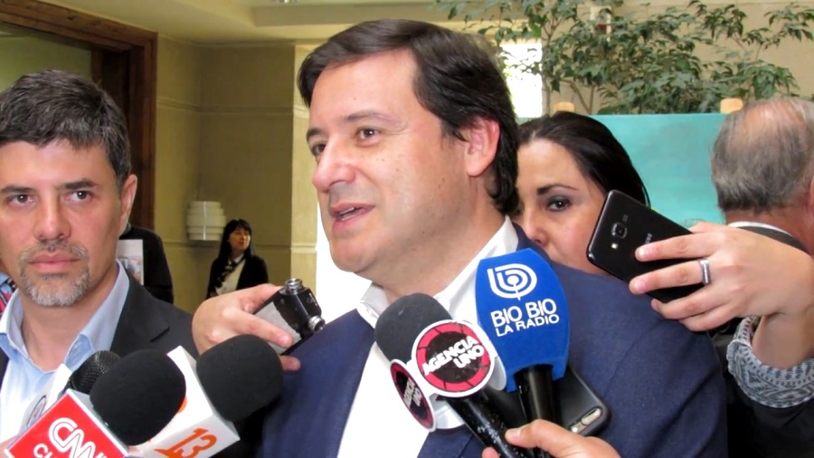 Diputado Rosas y Salario Mínimo: “No acepto esta mezquina propuesta del Gobierno”