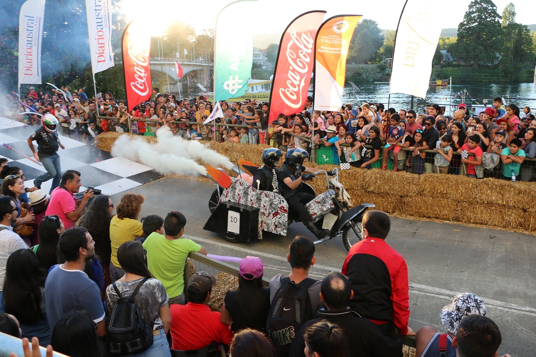 Carrera de Autos Locos se realizará este sábado en sector costanera de Valdivia