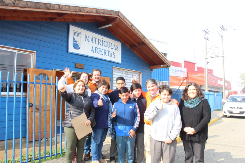 Estudiantes del Colegio Helvecia serán apoyados económicamente por la municipalidad de Valdivia para su viaje a Emiratos Árabes