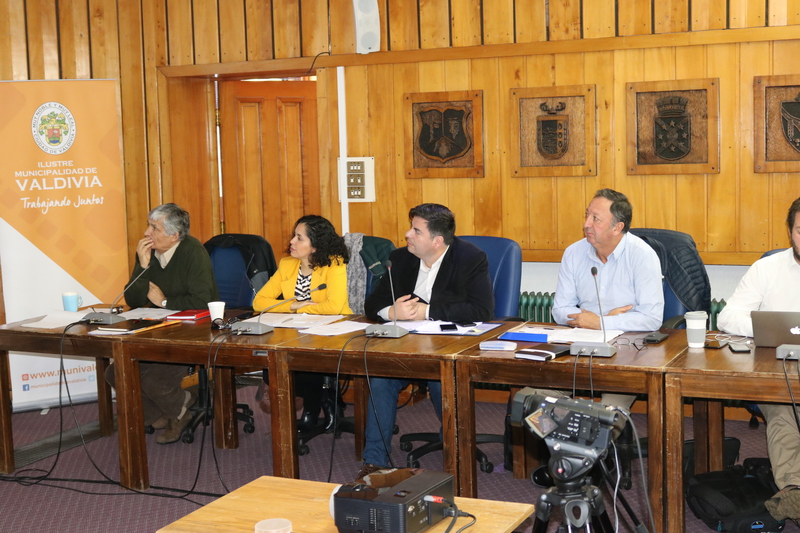 Concejo Municipal adjudicó mejoramiento y reparación de canaletas, hojalaterías y cubiertas de establecimientos educaciones del Daem Valdivia