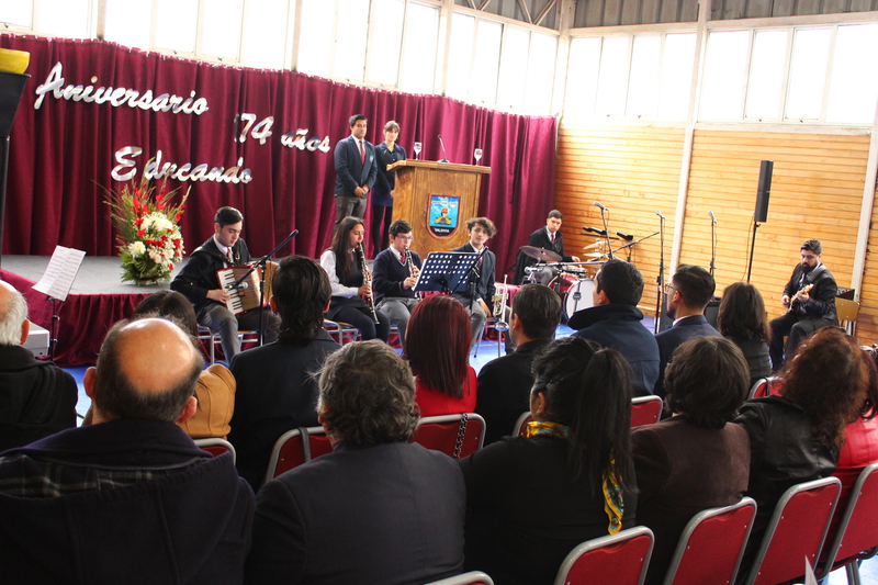 Liceo Armando Robles Rivera celebró sus 174 años al servicio de la educación valdiviana