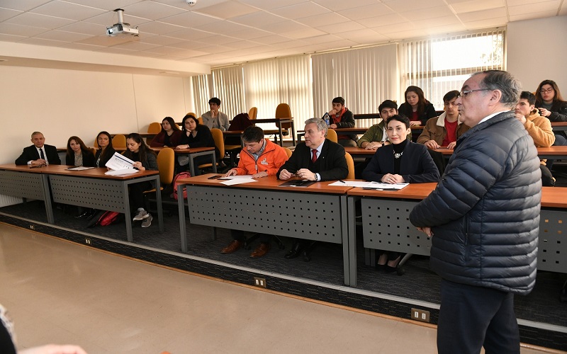 Estudio de la Universidad San Sebastián muestra cómo los valdivianos ven a los adultos mayores