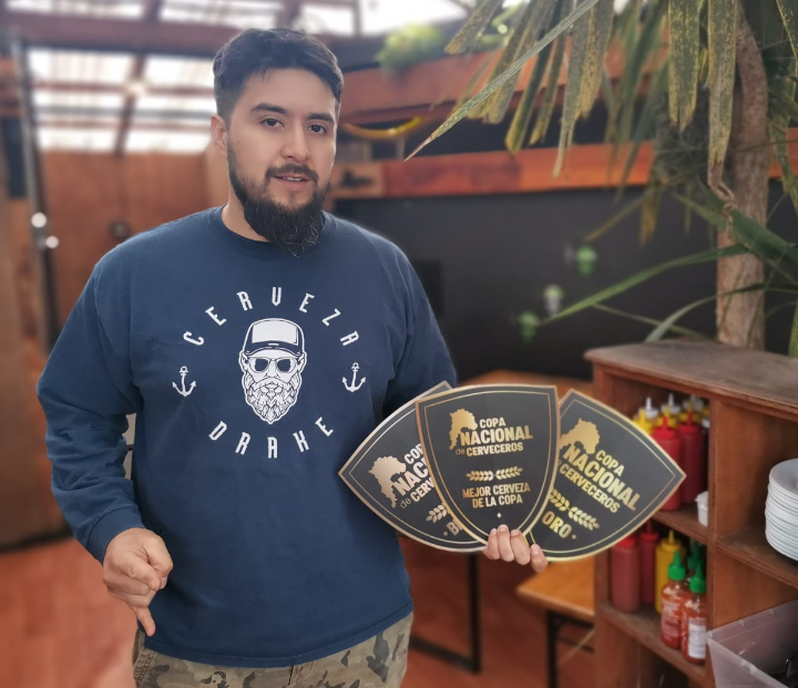 Cervezas artesanales valdivianas se lucieron en la Sexta Copa Nacional de Cerveceros