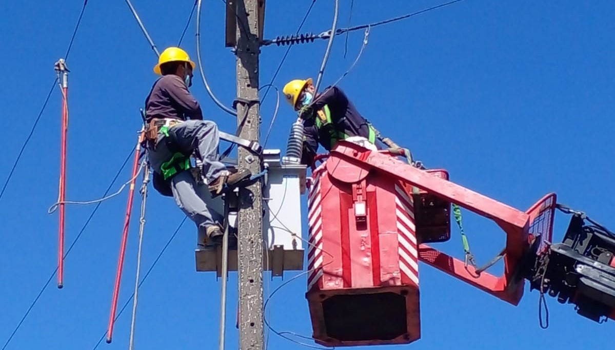 Saesa ejecutará obras para robustecer la red eléctrica en Isla Teja Sur este viernes