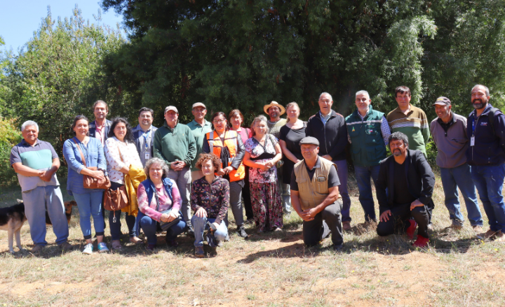 Autoridades regionales inician entrega de recursos de emergencia para alimento animal de agricultores afectados por los incendios en Futa