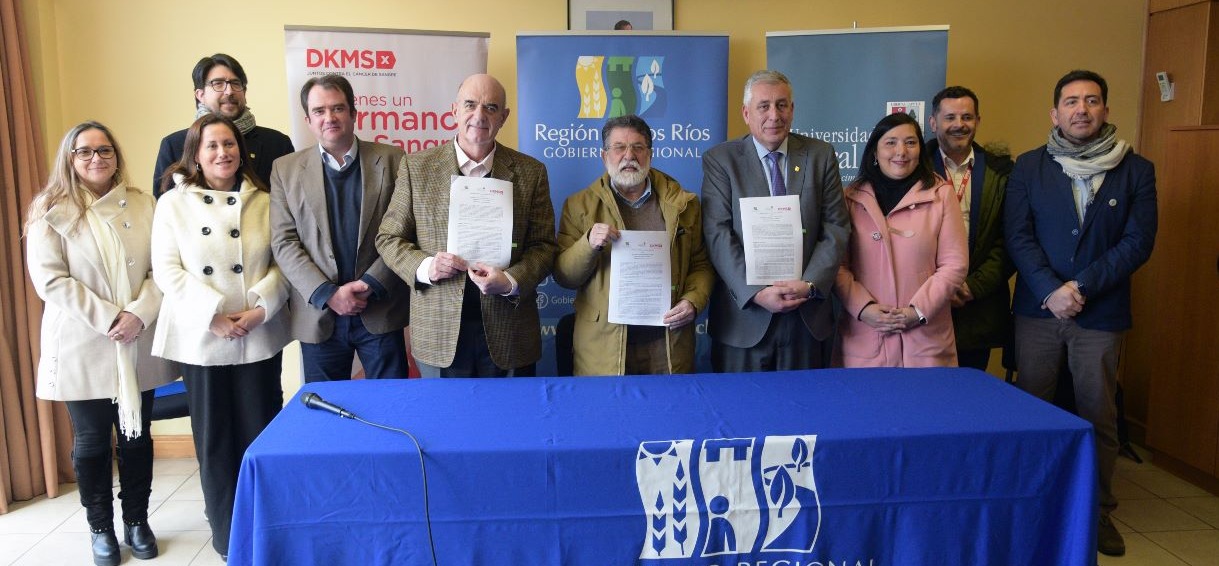 Firman convenio de colaboración para dar segundas oportunidades de vida a pacientes con cáncer de sangre en Los Ríos
