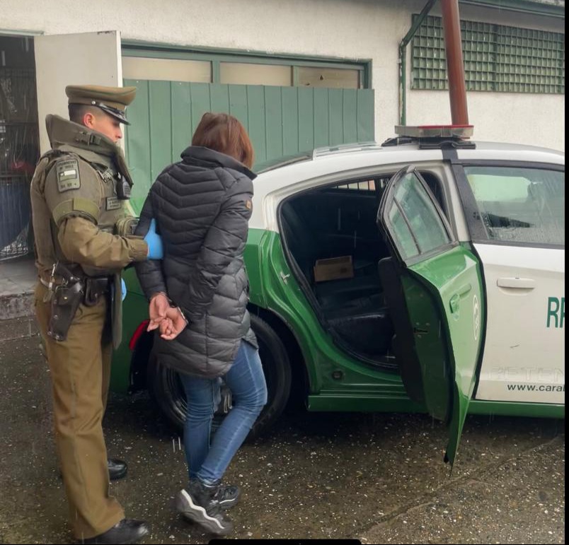 Carabineros de Valdivia detuvo a mujer que mantenía órdenes de aprehensión por homicidios y gran prontuario policial