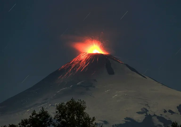 Autoridades dieron cuenta de avances de la puesta en marcha de planes de emergencia ante aumento de actividad del Volcán Villarrica