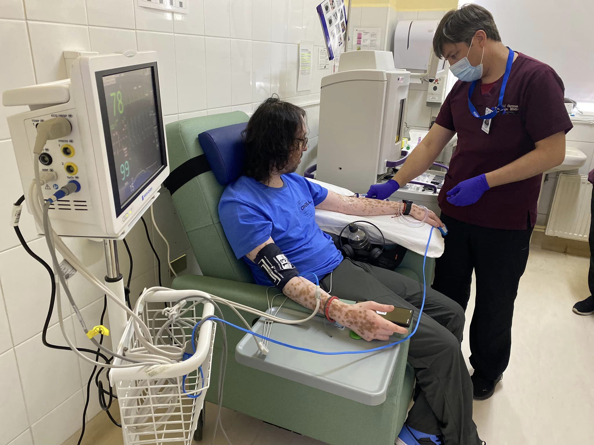 Hospital Base Valdivia realiza innovador tratamiento para pacientes trasplantados de médula ósea