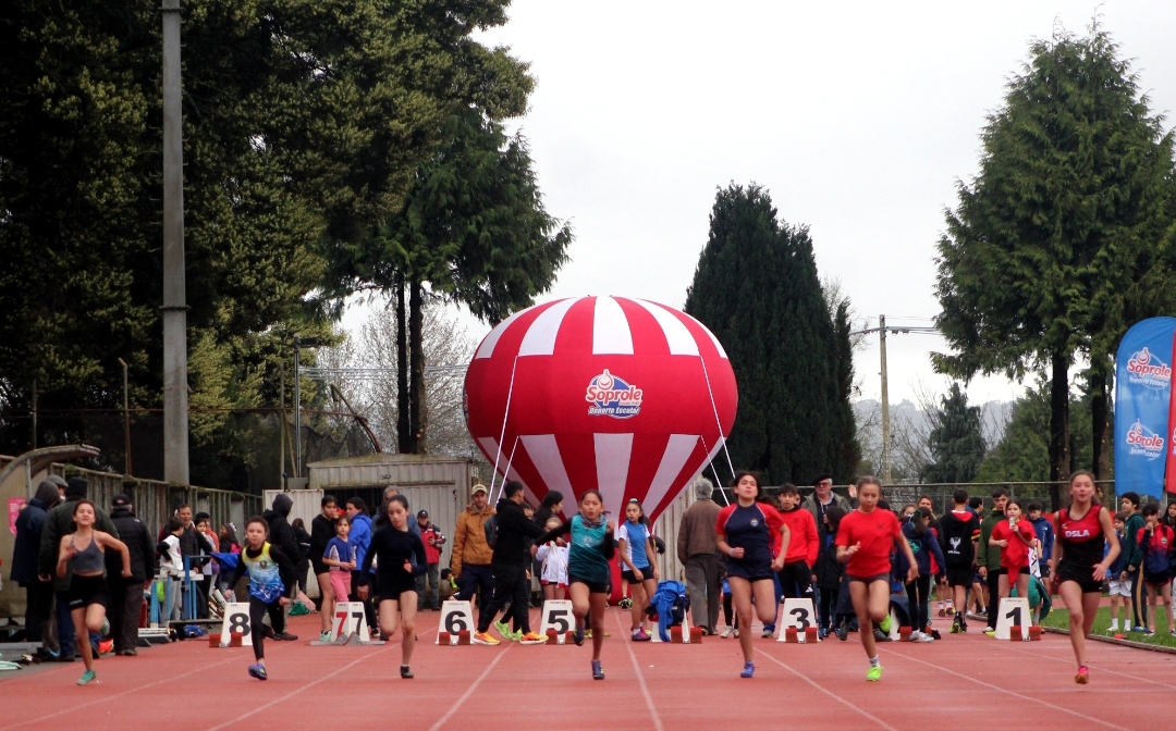 Con 11 récords: más de mil atletas compitieron en Interescolar de Atletismo  en Valdivia