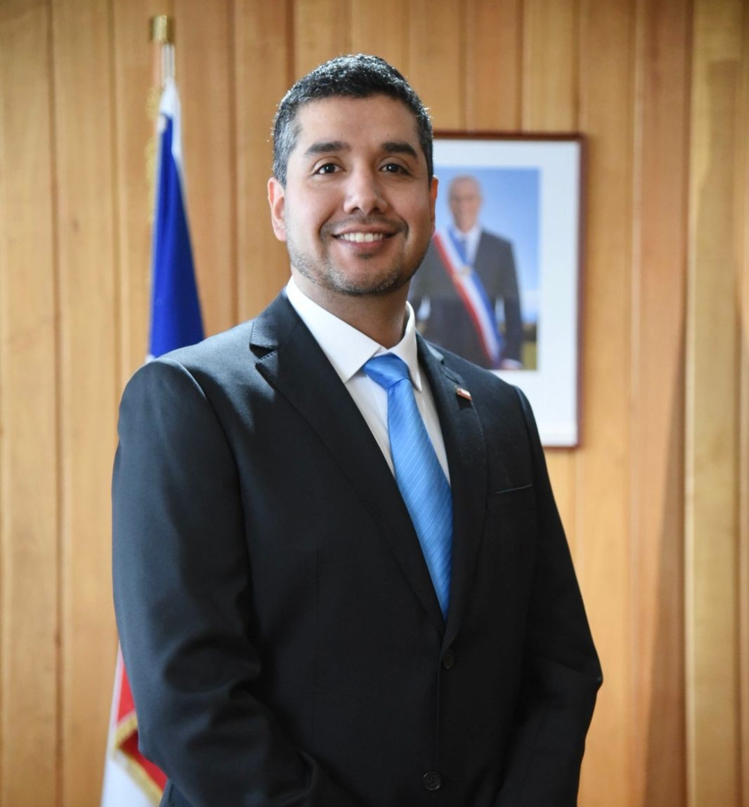 Dr. Felipe Bastidas asume como Secretario Regional Ministerial de Salud de Los Ríos