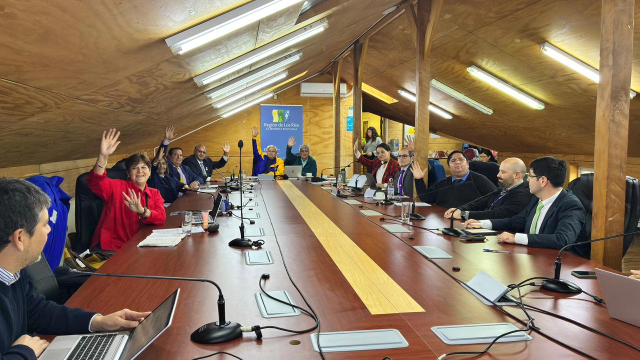 Gobierno Regional de Los Ríos financiará primer robot quirúrgico que se instala en regiones con inversión de $1.800 millones
